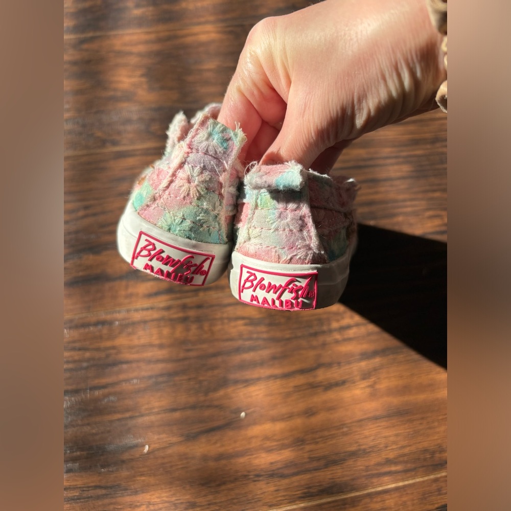 Blowfish Malibu Toddler Girl Sneakers - size 7 - Picture 6 of 7